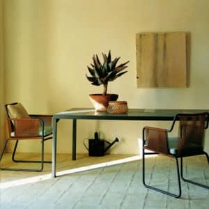 <h1><span>Fauteuil de table  </span>Roda Harp</h1>