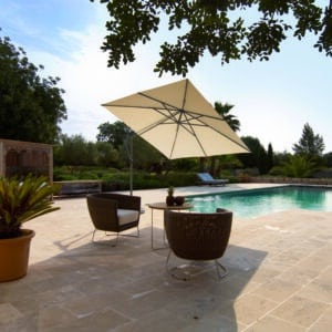 <h1><span>Parasol à mât décentré  </span>Glatz Sunwing Casa</h1>