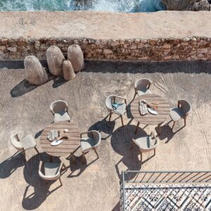 <h1><span>Table  </span>Ethimo Knit</h1>