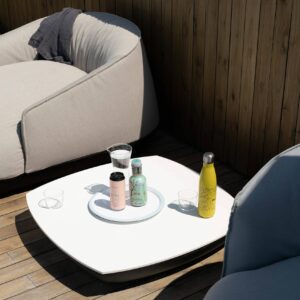 <h1><span>Table basse </span>Kristalia Brioni</h1>